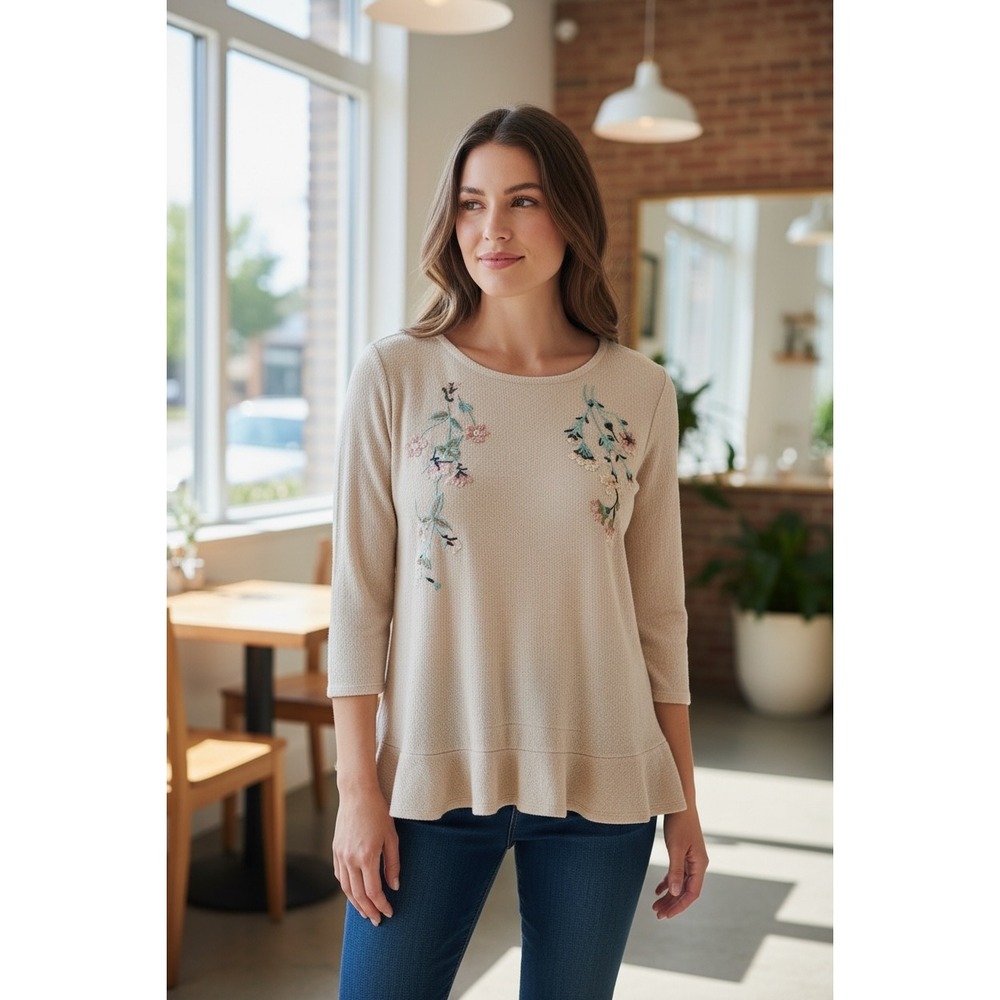 Lauren Conrad Embroidered Ruffle Peplum Top 3/4 Sleeve Cream Size Small‎